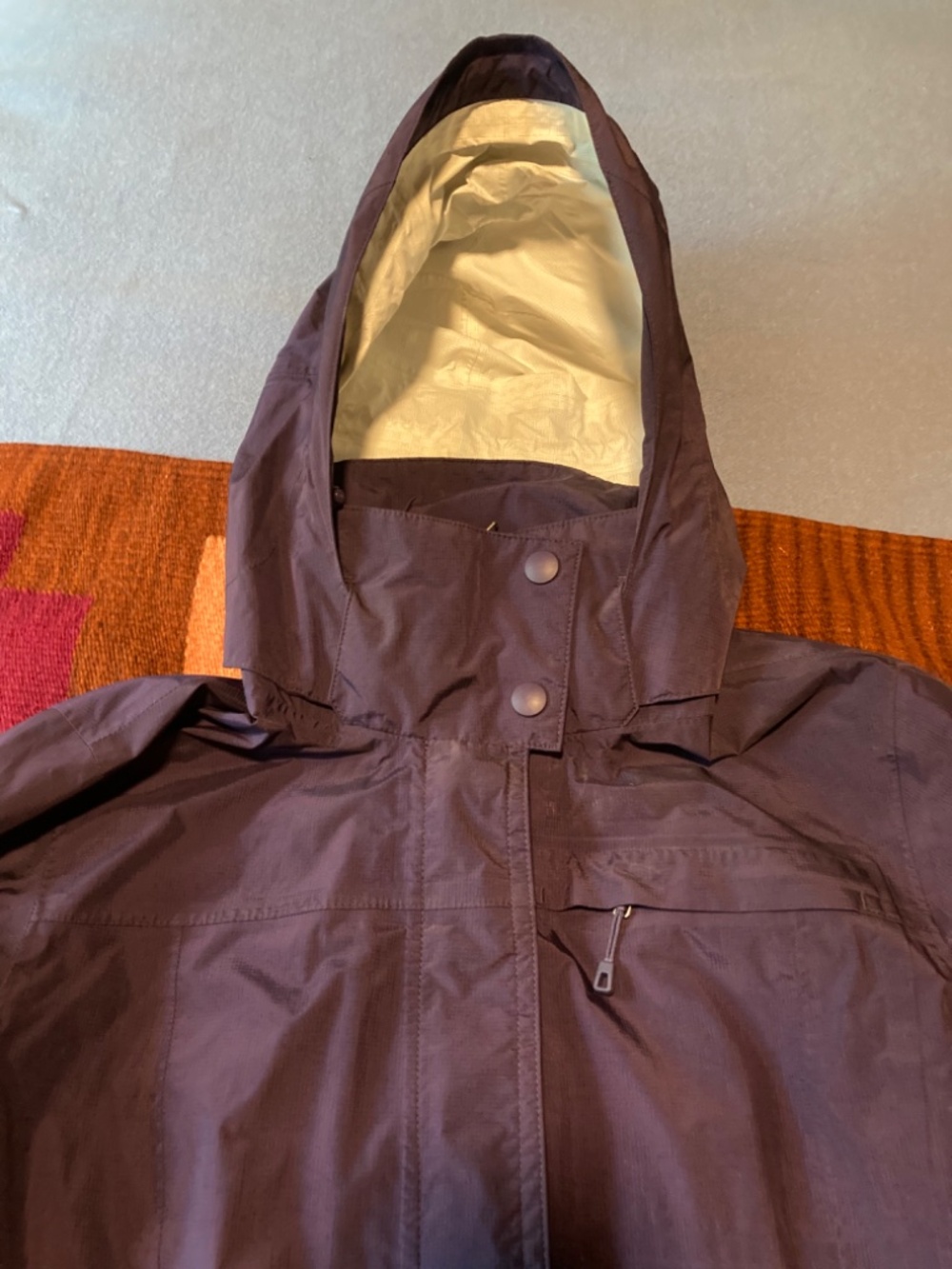 patagonia rain coat/jacket--xs - Picture 4 of 6